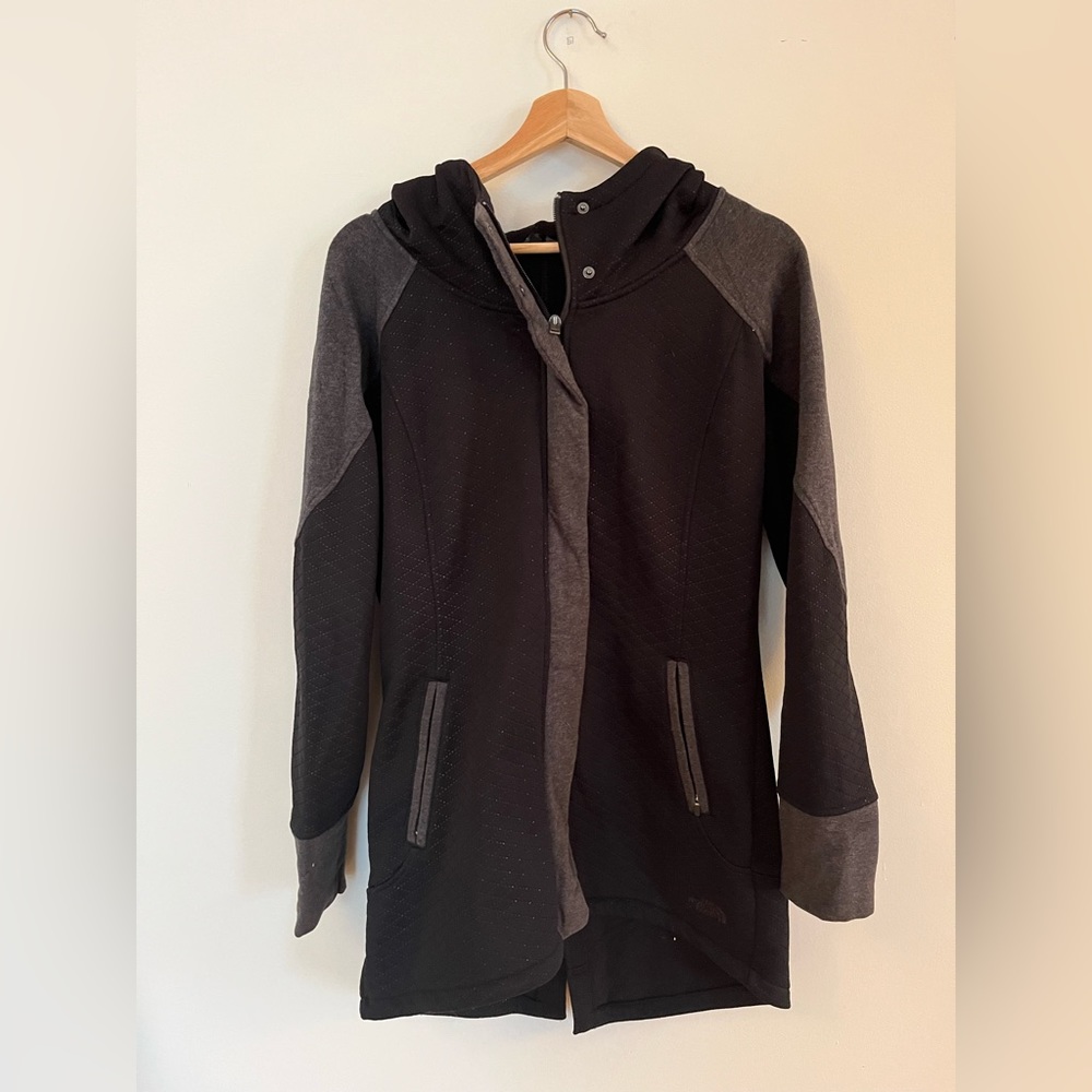 The North Face Long Lightweight Jacket, size M